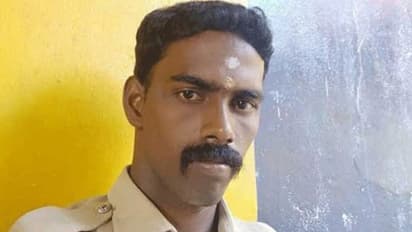 தூத்துக்குடியில் போலீஸ் மீது நாட்டு வெடிகுண்டு வீச்சு... ரத்த வெள்ளத்தில் காவலர் துடிதுடித்து உயிரிழப்பு..!