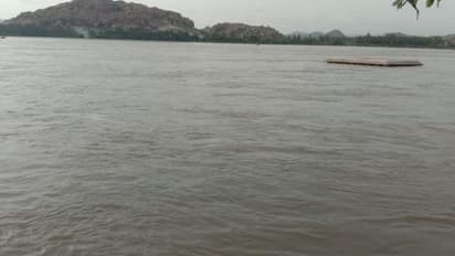 ಕೊಪ್ಪಳ: ತುಂಗಭದ್ರಾ ಡ್ಯಾಂನಿಂದ ನೀರು ಬಿಡುಗಡೆ, ಶ್ರೀ ಕೃಷ್ಣದೇವರಾಯ ಸಮಾಧಿ ಜಲಾವೃತ