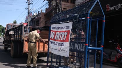 കോവിഡ് വ്യാപനം തടയാൻ അടച്ചുപൂട്ടൽ ദീർഘകാല പരിഹാരമല്ലെന്ന അഭിപ്രായം സംസ്ഥാനത്ത് ശക്തമാകുന്നു