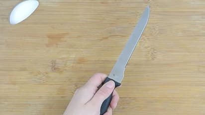 क्या आज तक आप भी गलत तरीके से काट रहे थे प्याज, ये हैं छीलने और कटाने का सबसे सही तरीका