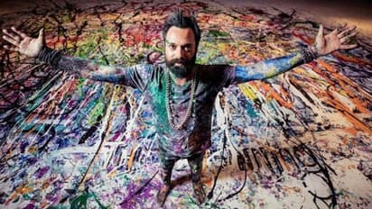 ലോകത്തിലെത്തന്നെ വലിയ പെയിന്‍റിംഗ്? 1980 സ്ക്വയര്‍ മീറ്ററില്‍ മാനവികതയുടെ ചിത്രം തീര്‍ക്കാന്‍ ചിത്രകാരന്‍