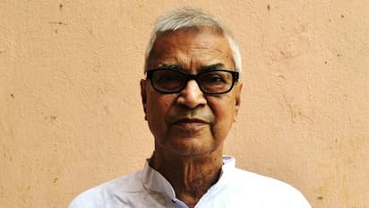 Rabiranjan Chatterjee: প্রয়াত রাজ্যের প্রাক্তন মন্ত্রী রবিরঞ্জন চট্টোপাধ্যায়, শোকের ছায়া রাজনৈতিক মহলে