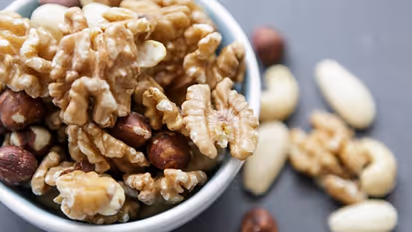 പ്രമേഹരോ​ഗികൾക്ക് വാൾനട്ട് കഴിക്കാമോ...?