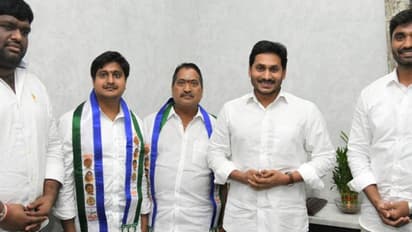 బ్రేకింగ్: టీడీపీకి చందన రమేశ్ గుడ్బై... జగన్ సమక్షంలో వైసీపీలో చేరిక