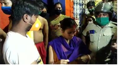 আসল স্বামীকে ছেড়ে 'ফেসবুক ফ্রেন্ডকে' বিয়ে করল গৃহবধূ, চাঞ্চল্য বেহালায়