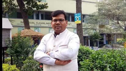 রাষ্ট্রপতি পুরস্কার জয় নেপালী পাড়া হিন্দি হাইস্কুলের প্রধান শিক্ষকের, খুশির আমেজ দুর্গাপুরে