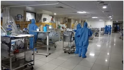 ബെംഗളൂരുവില് കൊവിഡ് വ്യാപനം രൂക്ഷം, ആശുപത്രികളില് ഓക്സിജന് ക്ഷാമം; ഉപയോഗം നിയന്ത്രിക്കാൻ ഉത്തരവ്