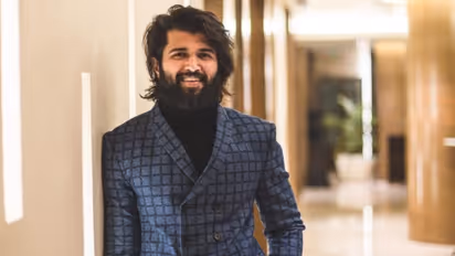 'ఫైటర్" ..పూరి సైలెంట్, కారణం చైనా లింక్?