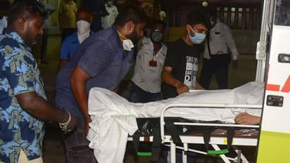 ১৫ ঘণ্টার মধ্যেই ময়নাতদন্ত, দাহ করার এত তাড়া, সুশান্তের ফরেন্সিক রিপোর্ট ঘিরে প্রশ্ন