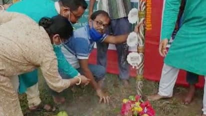 ক্লাব সদস্যদের টাকায় স্বল্প বাজেটের পুজো,  খুঁটি পুজোর মাধ্যমে শারদোৎসবের প্রস্তুতি