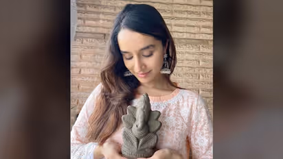 Shraddha Kapoor shares an adorable picture with eco-friendly Ganpati