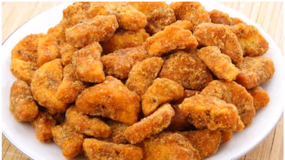 ഈ ഓണത്തിന് ശര്ക്കര ഉപ്പേരി വീട്ടില് തന്നെ തയ്യാറാക്കാം