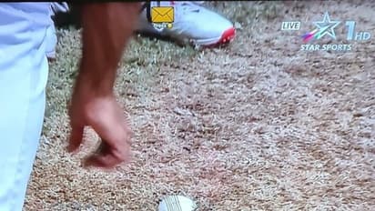 റോളറിനടിയില്പെട്ട പന്ത് പിച്ചില് താഴ്ന്നു; കരീബിയന് പ്രീമിയര് ലീഗില് മത്സരം വൈകി