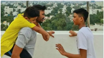 'എന്റെ ടിഷര്ട്ടിട്ട് അവന്റേതാണ് എന്ന് പറയുന്നു', മക്കള്ക്കൊപ്പമുള്ള ഫോട്ടോയുമായി ധനുഷ്