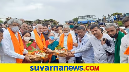 ಹಾನಗಲ್ಲ: ತುಂಬಿದ ಧರ್ಮಾ ಜಲಾಶಯಕ್ಕೆ ಸಚಿವ ಶಿವರಾಮ ಹೆಬ್ಬಾರ ಬಾಗಿನ