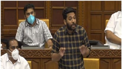 മുഖ്യമന്ത്രി ശിവശങ്കറിന്റെ ഗോഡ്ഫാദറെന്ന് ഷാഫി പറമ്പില്