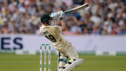 பவுலர்களாக கெரியரை தொடங்கி மிரட்டலான பேட்ஸ்மேன்களாக மாறிய 5 வீரர்கள்..!