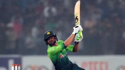 ஜூனைத் கான் தேர்வு செய்த ஆல்டைம் பாகிஸ்தான் டி20 லெவன்..! டி20 கிரிக்கெட்டில் ஆடிராத வீரருக்கும் இடம்