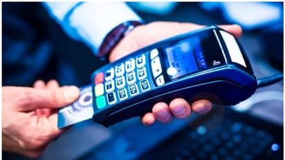 സൗദിയില്‍ ചില്ലറ വ്യാപാര സ്ഥാപനങ്ങളില്‍ നാളെ മുതല്‍ ഇ-പേയ്മെന്റ് നിര്‍ബന്ധം