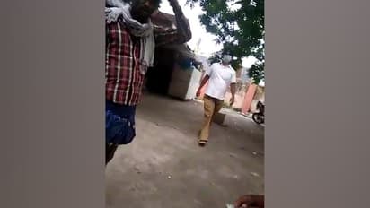 డెడ్ బాడీ కావాలంటే.. డబ్బులు ఇవ్వాల్సిందే..! (వీడియో)