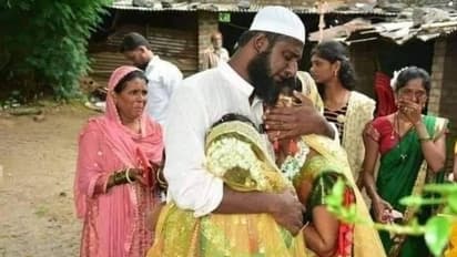 পাঠান চাচাই সম্প্রদান করলেন হিন্দু ভাগ্নিদের, সোশ্যাল মিডিয়ায় ভাইরাল বিদায়ের ছবি