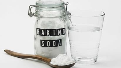 Baking soda is not only to bake cakes, here’s how you can glam up your skin