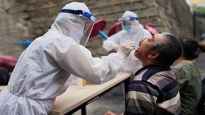 কোভিডের ক্ষেত্রে কীকী উপসর্গ দেখলে স্বাস্থ্য কেন্দ্রে যাওয়া উচিত, জানুন বিস্তারিত