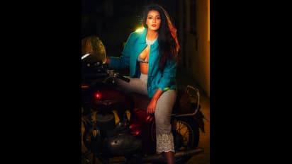 ‘நான் தற்கொலை செஞ்சிக்கப்போறேன்’... பிரதமருக்கு தனது கடைசி வேண்டுகோளுடன் மீரா மிதுன் ட்வீட்...!