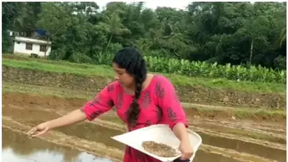 പാടത്തു വിത്തുവിതയ്ക്കുന്നതിന്റെ വീഡിയോയുമായി അനുമോള്, അഭിനന്ദിച്ച് ആരാധകര്