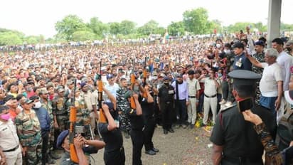 ಹುತಾತ್ಮ ಯೋಧ ಮನೀಶ್ ಅವರ ಅಂತಿಮ ದರ್ಶನಕ್ಕೆ ಜನಸಾಗರ, ಜೈ ಹಿಂದ್