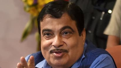 மத்திய அமைச்சர் நிதின் கட்கரிக்கு கொரோனா பாதிப்பு... பீதியில் நாடாளுமன்றக் கூட்டத்தில் கலந்துகொண்டவர்கள்..!