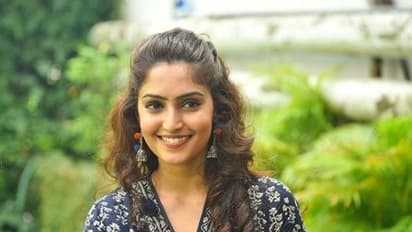 Reba Monica John marriage : ரகசியமாக திருமணம் செய்து கொண்ட பிகில் நடிகை... காதலனை கரம் பிடித்தார்