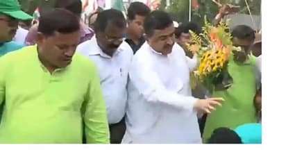 'অতীত যাঁরা ভুলে যায়, ভবিষ্যৎ তাঁদের অন্ধকার', শুভেন্দুর মন্তব্যে জল্পনা