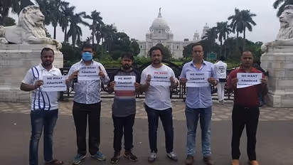 বন্ধ বিশ্বের প্রথমসারির পর্যটন সংস্থা, বকেয়া আদায়ের দাবিতে আন্দোলনে দিশেহারা কর্মীরা