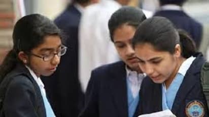 ২১-র উচ্চ মাধ্যমিক হতে পারে জুনে, কমতে পারে মাধ্যমিকের সিলেবাস