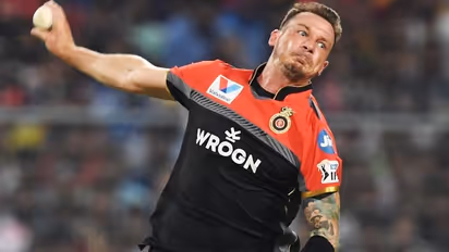 ഐപിഎല്ലിനില്ല, പക്ഷെ വിരമിച്ചിട്ടില്ലെന്ന് സ്റ്റെയ്ന്‍