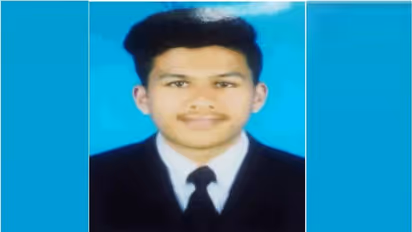 സന്ദര്ശക വിസയിലെത്തിയ മലയാളി യുവാവ് ദുബൈയില് മരിച്ച നിലയില്; ദുരൂഹത ആരോപിച്ച് ബന്ധുക്കള്