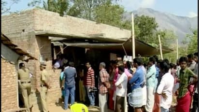 വാളയാർ പെൺകുട്ടികൾക്ക് നീതി തേടി രക്ഷിതാക്കൾ സമരത്തിലേക്ക്