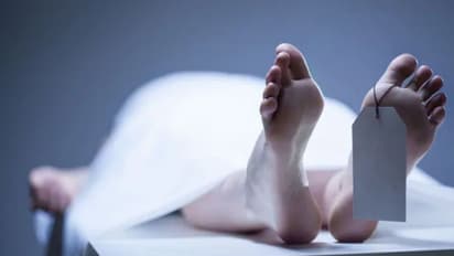 ഭര്‍ത്താവിനെ കൊന്ന് കിടപ്പറയില്‍ കുഴിച്ചിട്ട് നേരെ സ്റ്റേഷനിലേക്ക്, പൊലീസില്‍ കീഴടങ്ങി ഭാര്യ