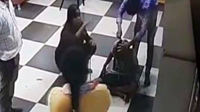 శిరోముండనం బాధితుడు శ్రీకాంత్ను పరామర్శించిన మంత్రి అవంతి శ్రీనివాస్