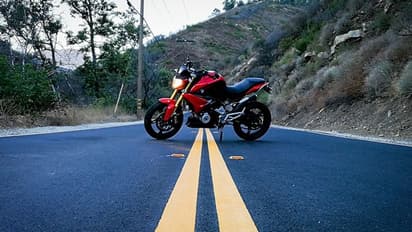 সেপ্টেম্বরেই নয়া মডেলে বাজারে আসছে বিএমডব্লু-র জোড়া বাইক, বুকিং-র তোড়জোড় তুঙ্গে