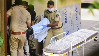 সুশান্তের শরীরে আঘাতের চিহ্ন, গলায় ১৫-২০টি কীসের দাগ, বিস্ফোরক কুপার হাসপাতালের কর্মী