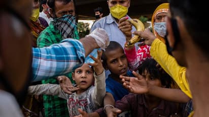 দেশের বিভিন্ন প্রান্তে শুরু করোনার সেকেন্ড ওয়েভ, রাশিয়ার ভ্যাকসিনেই এবার শাপমুক্তি খুঁজছে ভারত