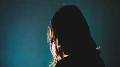 హైదరాబాద్లోని పబ్లో యువతిపై దాడి.. ఫోన్ నెంబర్ ఇవ్వాలంటూ అసభ్య ప్రవర్తన..