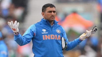 MS Dhoni is ‘yogi in cricket’, says Javagal Srinath; recalls their first meeting