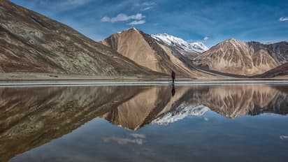 China Bridge Across Pangong Lake: প্যাংগং হ্রদের উপর চিনা সেতু, ঘোর সমস্যায় ভারত