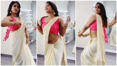 பாவாடை தாவணியில்... ஒல்லி பெல்லி இடுப்பை காட்டி வேற லெவல் குத்தாட்டம் போட்ட ஷிவானி! வைரல் வீடியோ...