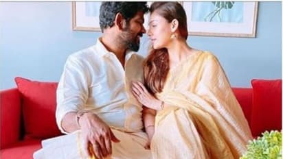 நயனுடன் ரொமான்ஸ்... வருங்கால மாமியாரை பார்த்ததும் பவ்வியமாக பதுங்கி போஸ் கொடுத்த விக்கி... ஓணம் கலக்கல்...!