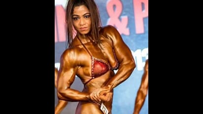 அஜித், அனுஷ்கா, உள்ளிட்ட பலருக்கு ஃபிட்னஸ் டிரெயினர் இந்த சூப்பர் வுமன் தான்! சிக்ஸ் ஃபேக் வச்சி மிரட்டுறாங்க!