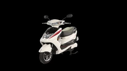 ఒకినావా ఆర్30 ఎలక్ట్రిక్ స్కూటర్.. మైలేజ్ ఎంతో తెలుసా..